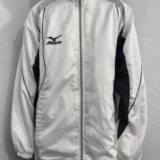 mizuno white hood jacket