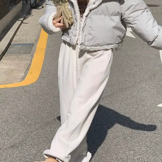 뮤트크레메 토리 숏패딩 패딩 뮤트카키패딩 그레이패딩