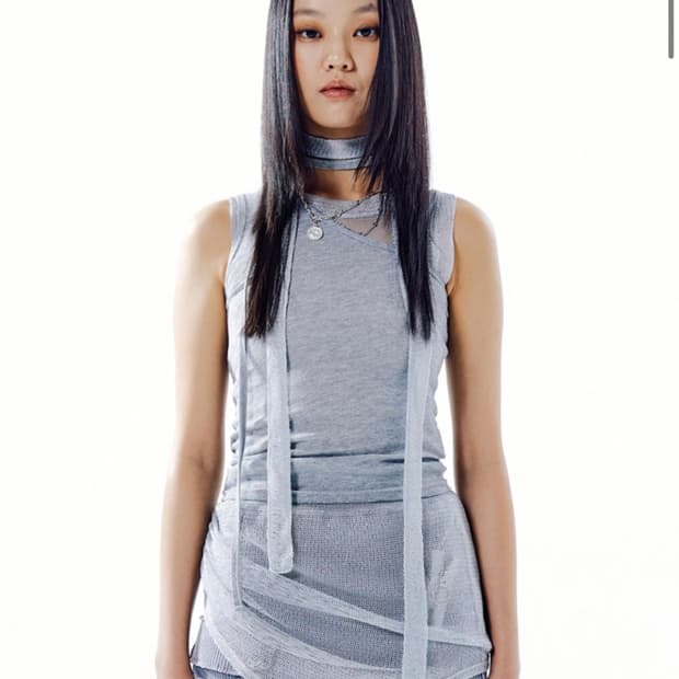 debby upper sleeveless