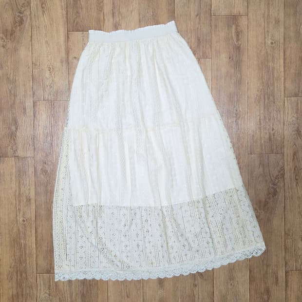 제너럴아이디어(GENERAL IDEA) 레이스스커트 프리사이즈 새상품 