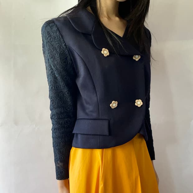 Navy lace sleeve floral button jacket