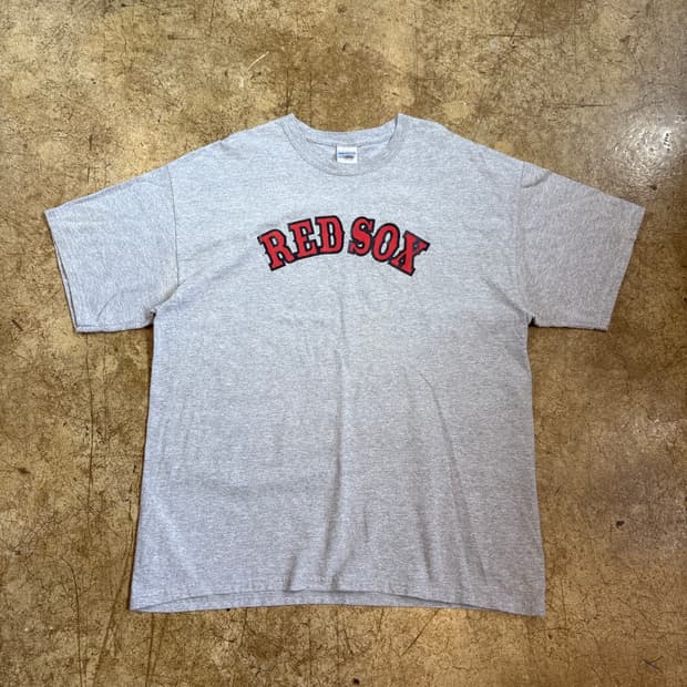 00s Gildan RED SOX 1/2tee