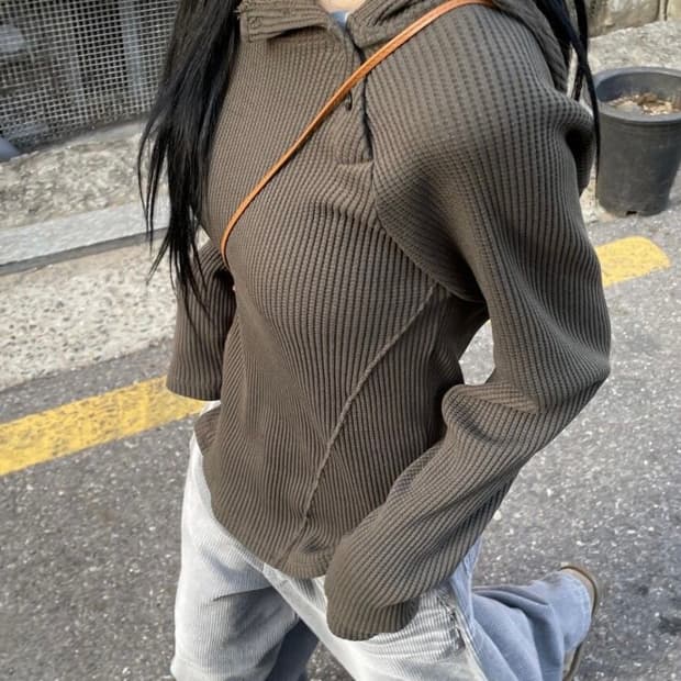 모래하우스 크로스 버튼 와플 후드
