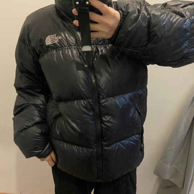 노스페이스 블랙 유광 700 눕시 패딩