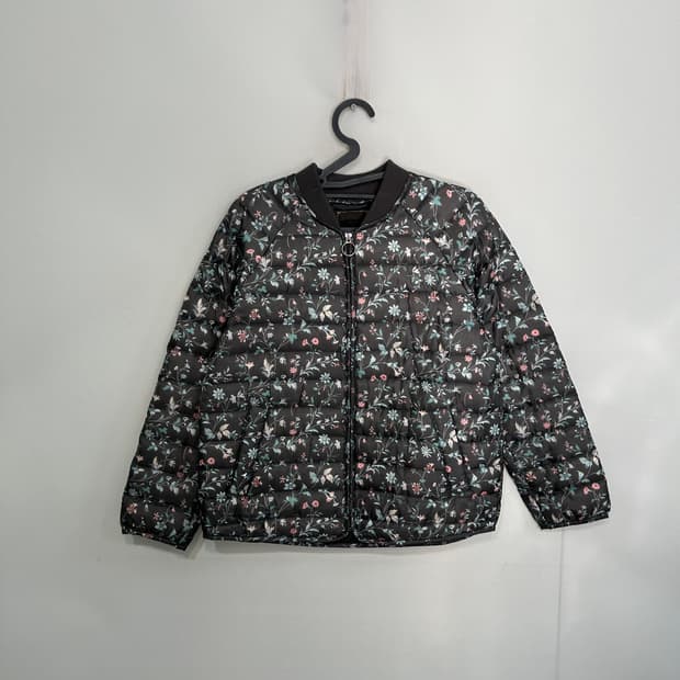 써스데이아일랜드 오리털 경량패딩 S 55~66