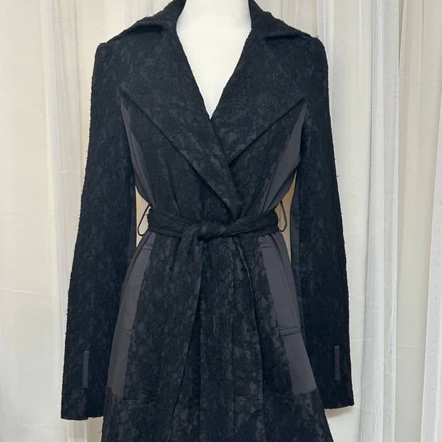 립서비스 플라워시스루 슬림핏 자켓 