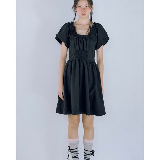 호쿠스포쿠스 Washer Puff Dress 블랙