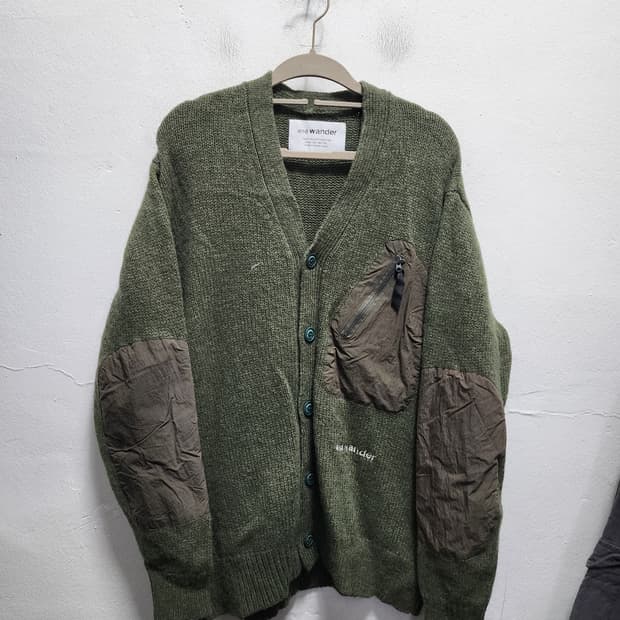 and wander 앤드원더 wool 니트 가디건 