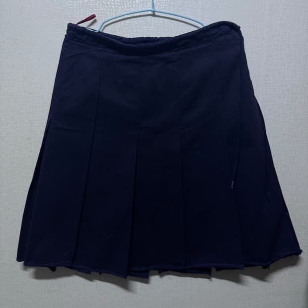 프라다 플리츠 미디 스커트