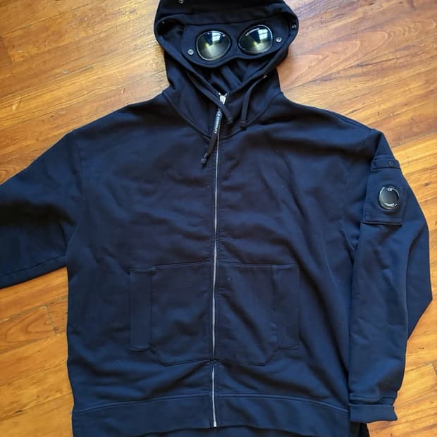 C.P. 컴퍼니  고글 후드 집업