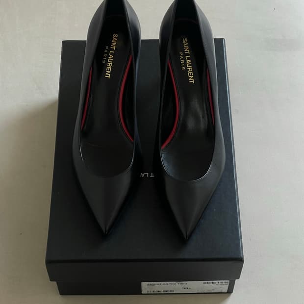 생로랑 안야 스틸레토 펌프스