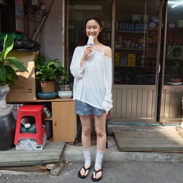 [새상품]아유서울 루즈핏 헨리넥 티셔츠
