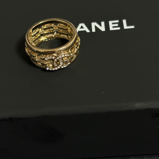 샤넬 정품 업사이클링 cc로고 샴페인 골드 볼드 반지