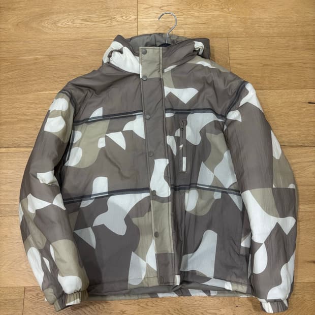 H&M 카모 경량패딩 