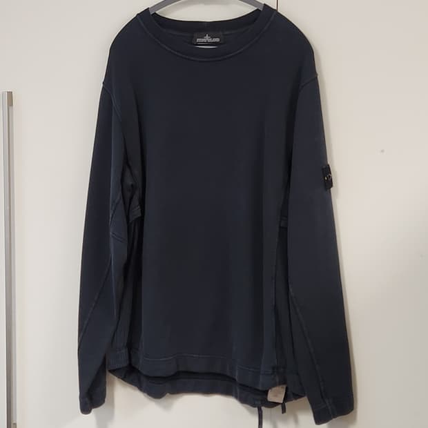 스톤아일랜드 쉐도우 맨투맨 L