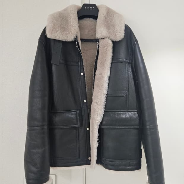 모마디자인 필드자켓 무스탕 블랙실버