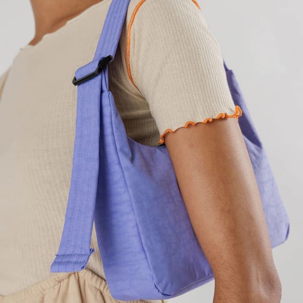 baggu 바쿠백 미사용 새거 페리윙클 미니 나일론 숄더백