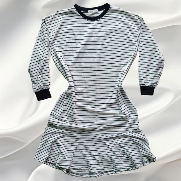 유니크 머메이드 라인 스트라이프 원피스 (Free) / 데일리룩