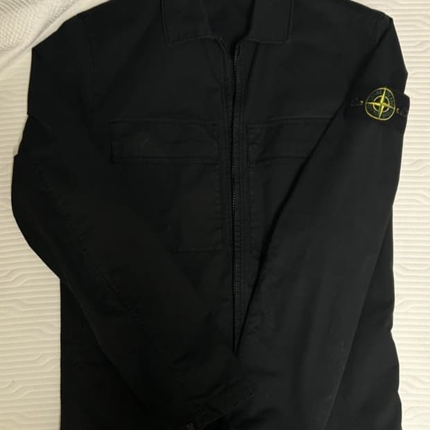 스톤아일랜드 23SS 셔츠 자켓 판매합니다 (정품) (1회 착용)