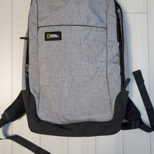 미사용)내셔널지오그래픽 그레이 백팩

여러 중고사이트에도 같이 판매하고 