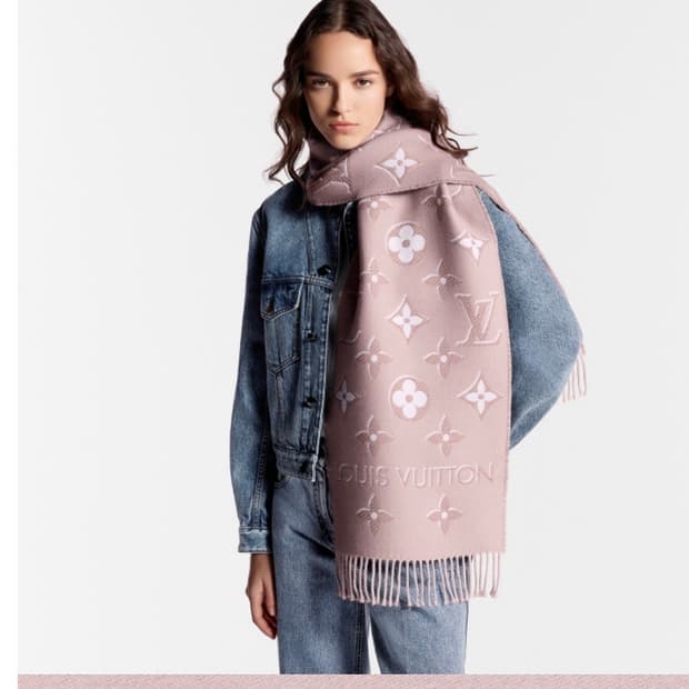 루이비통 에센셜 머플러