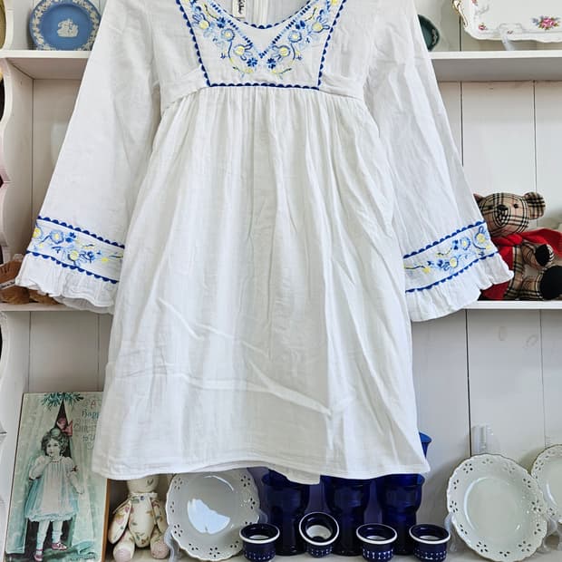 화이트 블루 자수 리본 원피스