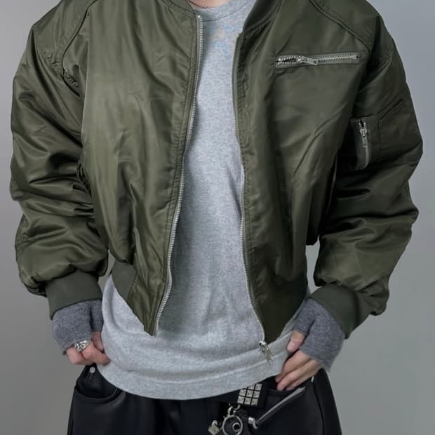 MA-1 크롭 봄버 자켓 카키