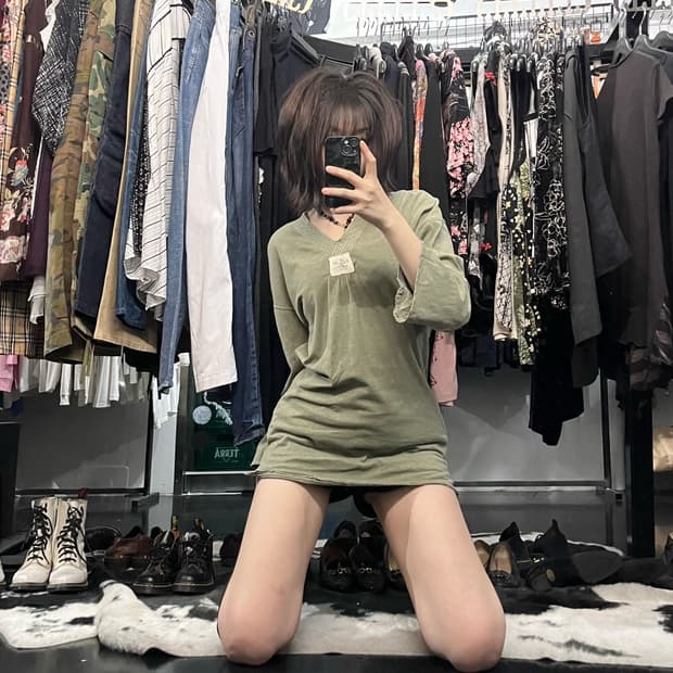 캐피탈 카키 롱슬리브