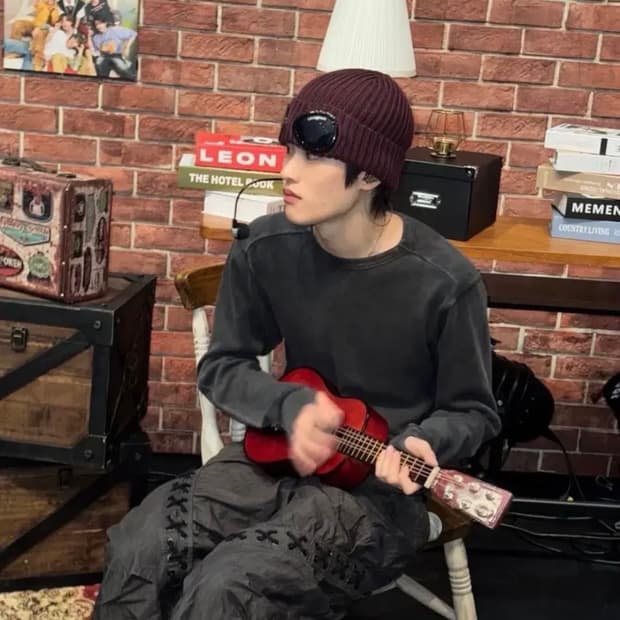 라이즈 소희 착용 앤더슨벨 두아 레이스 업 46사이즈