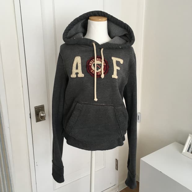 아베크롬비 그레이 자수 빅로고 후드티