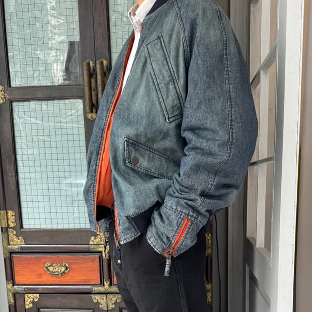 Armani Jeans 리버시블 봄버 자켓