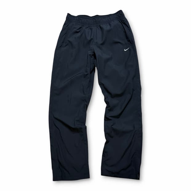 Nike 솔로 스우시 나일론 팬츠