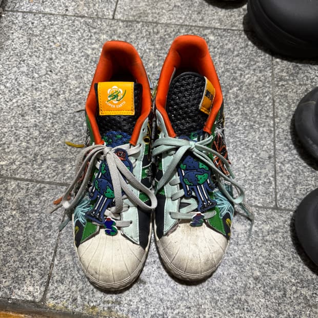 아디다스 슈퍼스타 션우더스푼 275
