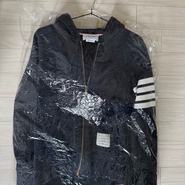 (정품) 톰브라운 엔지니어스 사선 후드집업