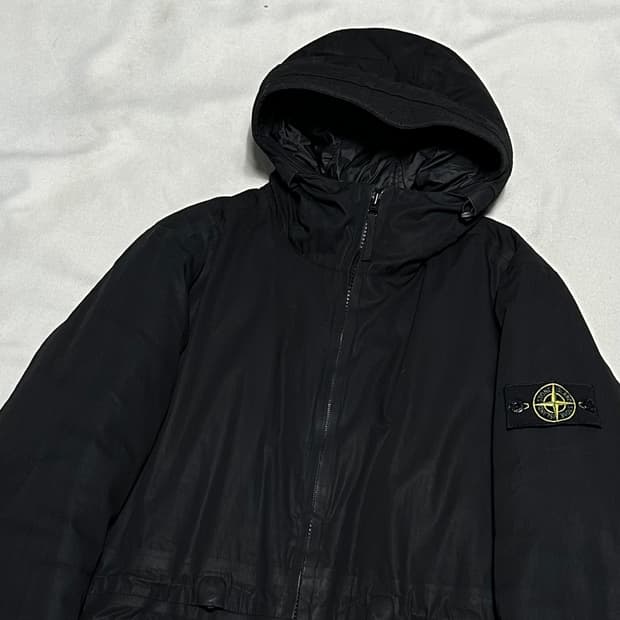 M 스톤아일랜드 블랙 프리마로프트 패딩