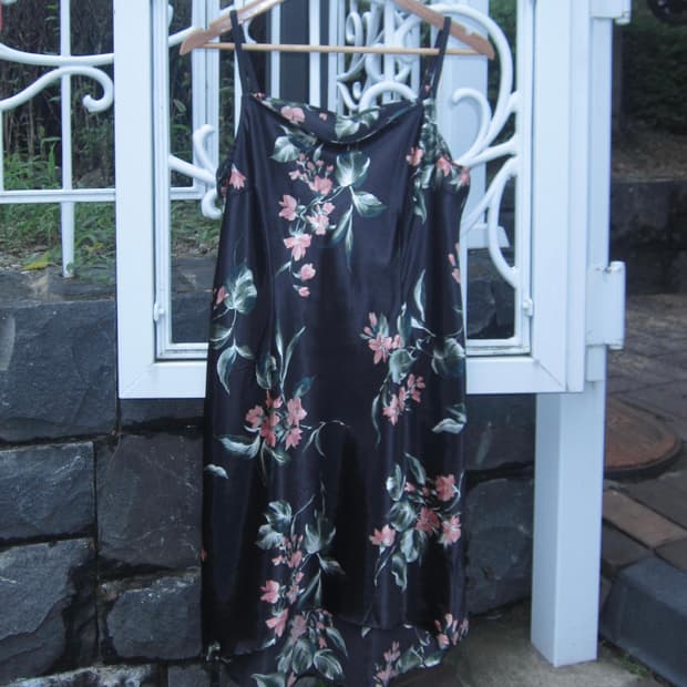 vintage flower sleeveless ops