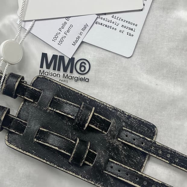 MM6 leather bracelet