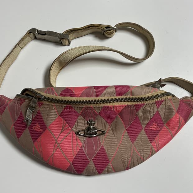 비비안웨스트우드 슬링백 힙색 정품