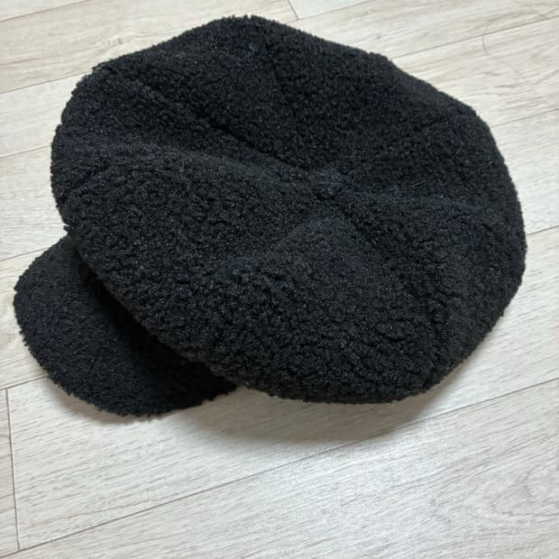 게스 뉴스보이캡