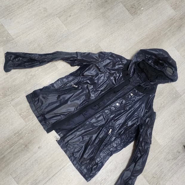 Cp컴퍼니 블랙 고글 후드 자켓 100