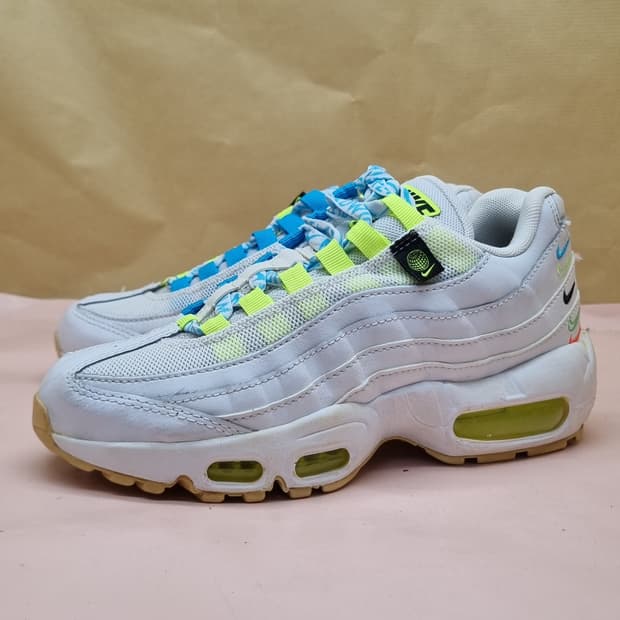 나이키 에어맥스 95 SE 운동화225