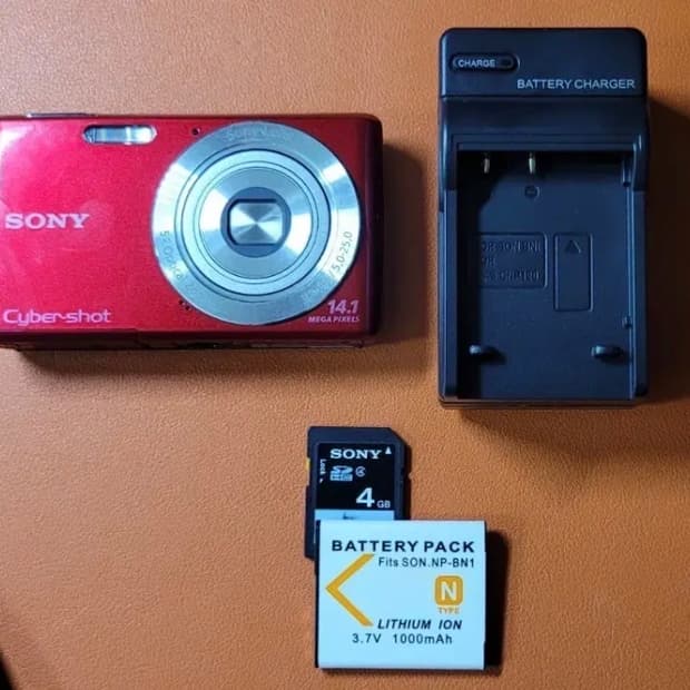 소니 사이버샷 DSC-W620