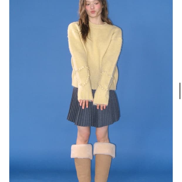 론론 HEART SLEEVE PULLOVER YELLOW KNIT