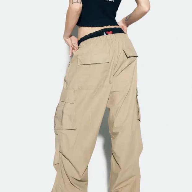 애즈이프캘리 르세라핌 파라슈트 카고 팬츠