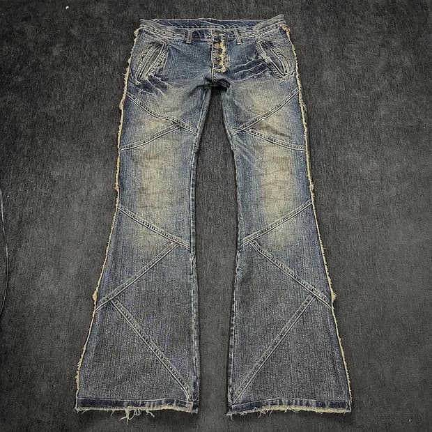 tornado fringe washed Bootscut jeans