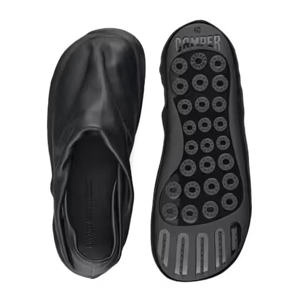 캠퍼x이세이미야케 Eu43사이즈 아예 새상품