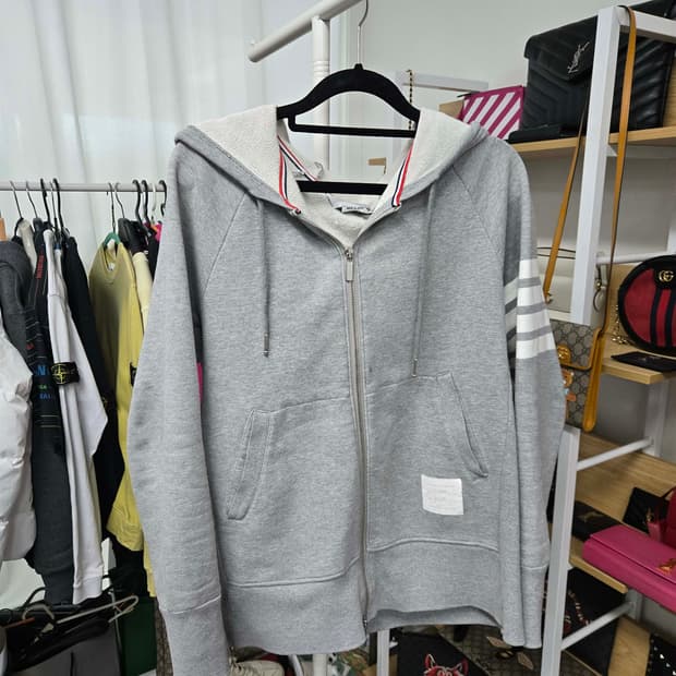 [50%할인] 톰브라운 사선완장 후드집업