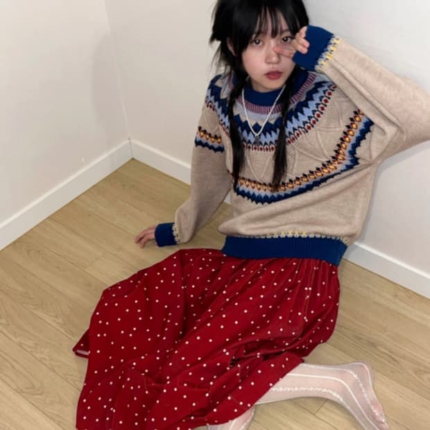 김아홉 도트 코듀 롱스커트 블랙