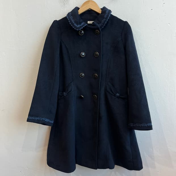 액시즈팜 리본포켓 레이스 코트 네이비 