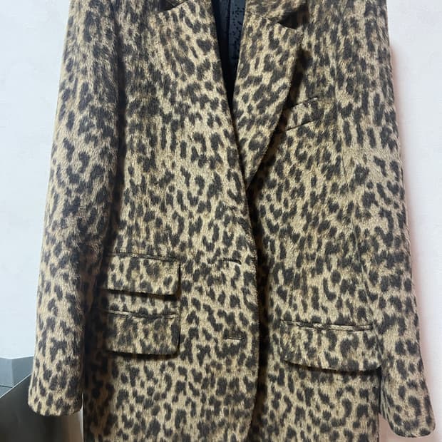 국내품절템) 쟈딕앤볼테르 violet 레오파드 코트